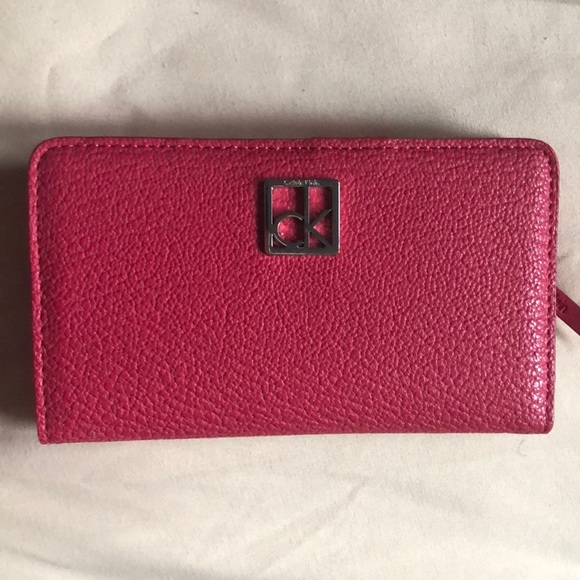 Calvin Klein Wallet - Picture 1 of 5